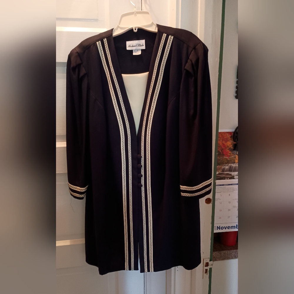 Michael Blake 14WP Tunic Style Top Navy Blue & Cream